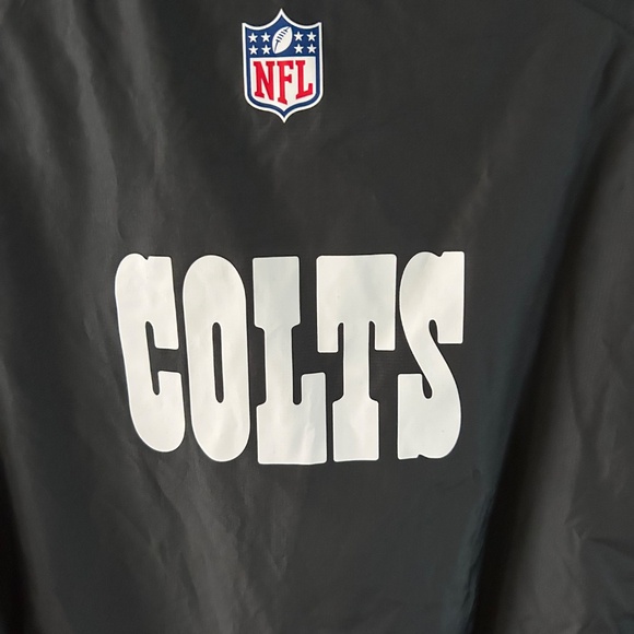 Men's Nike Colts Football Light Weight Half Zipper Short Sleeve Jacket - Picture 3 of 6